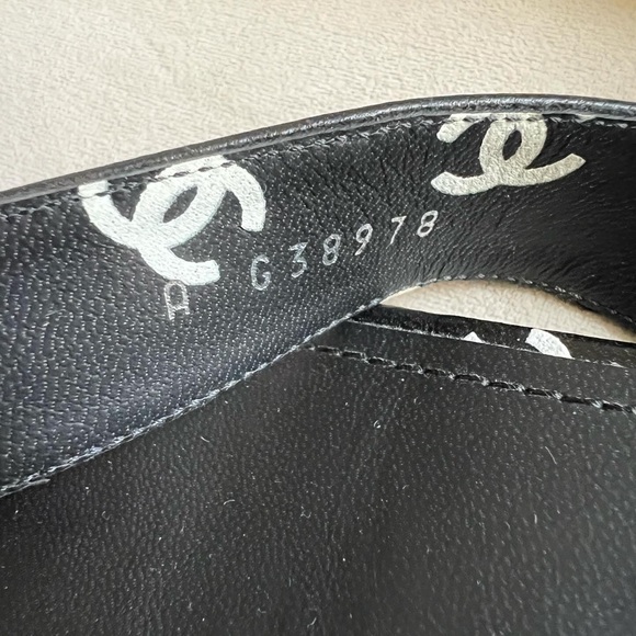 Chanel Leather CC Sandals size 37,5 fit size 7-7.5 US - Picture 9 of 12